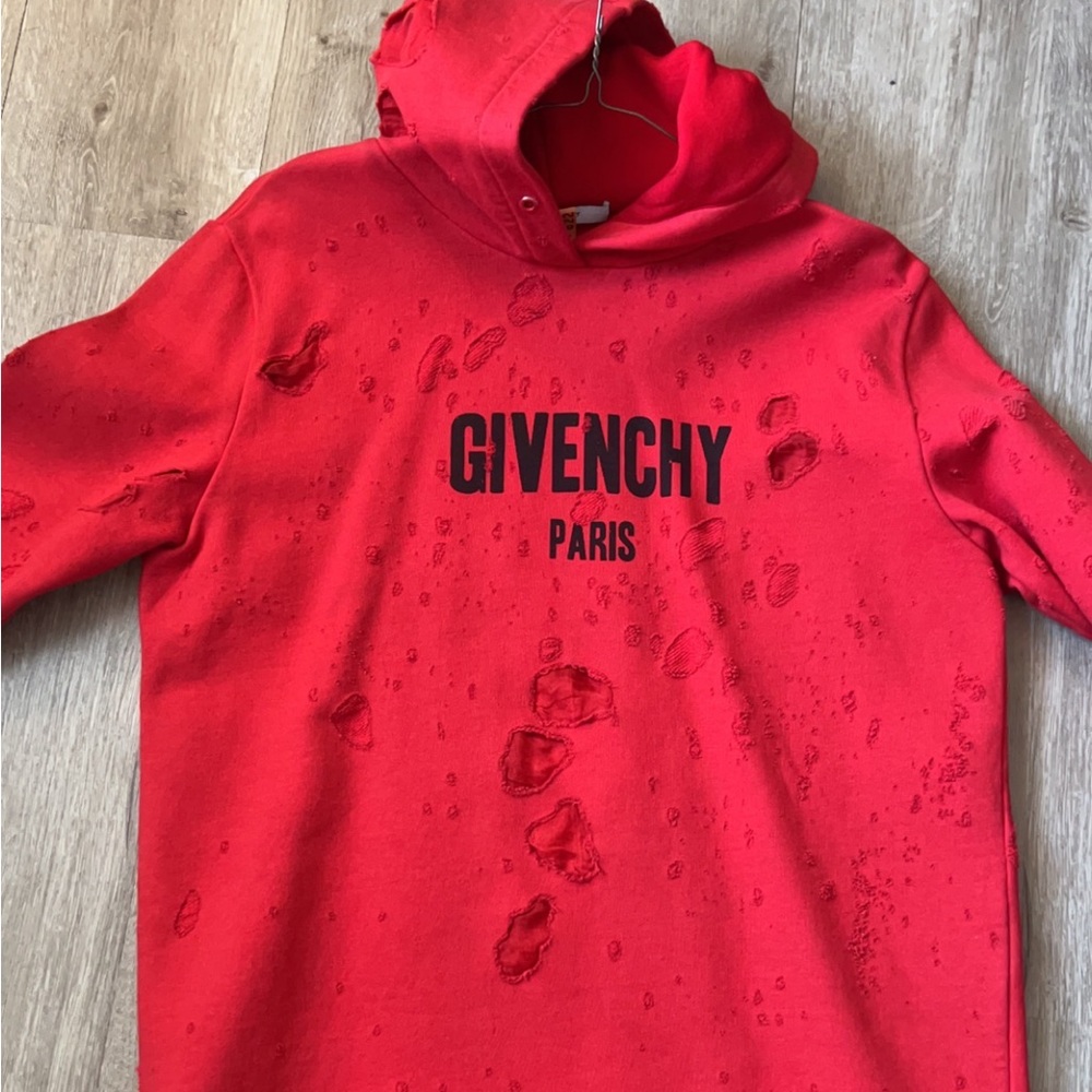 Unisex Distressed Givenchy . Great condition!
